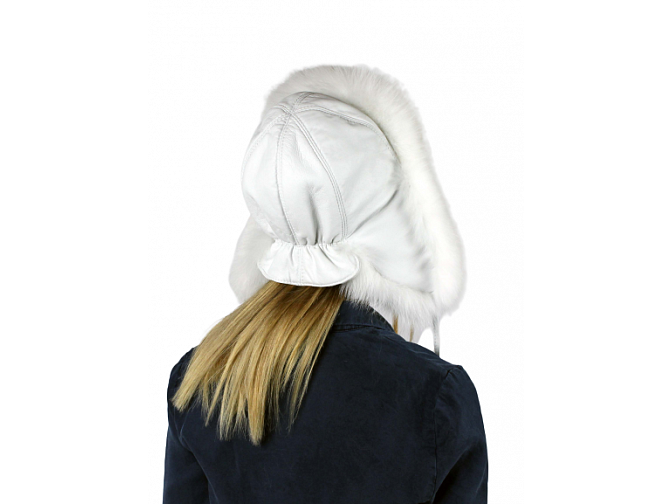 Sniego baltumo natūralios odos ir lapės kailio kepurė su ausytėmis
