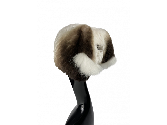Elegantiška natūralaus kailio žiemos kepurė