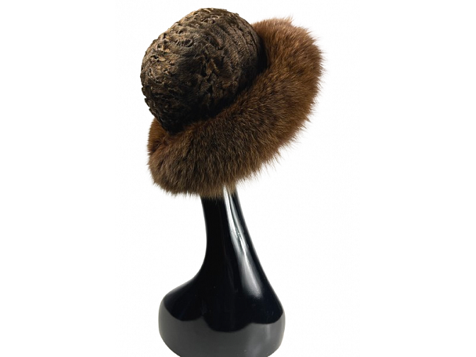 Rudos spalvos elegantiška skrybėlė moterims | 54-55 cm